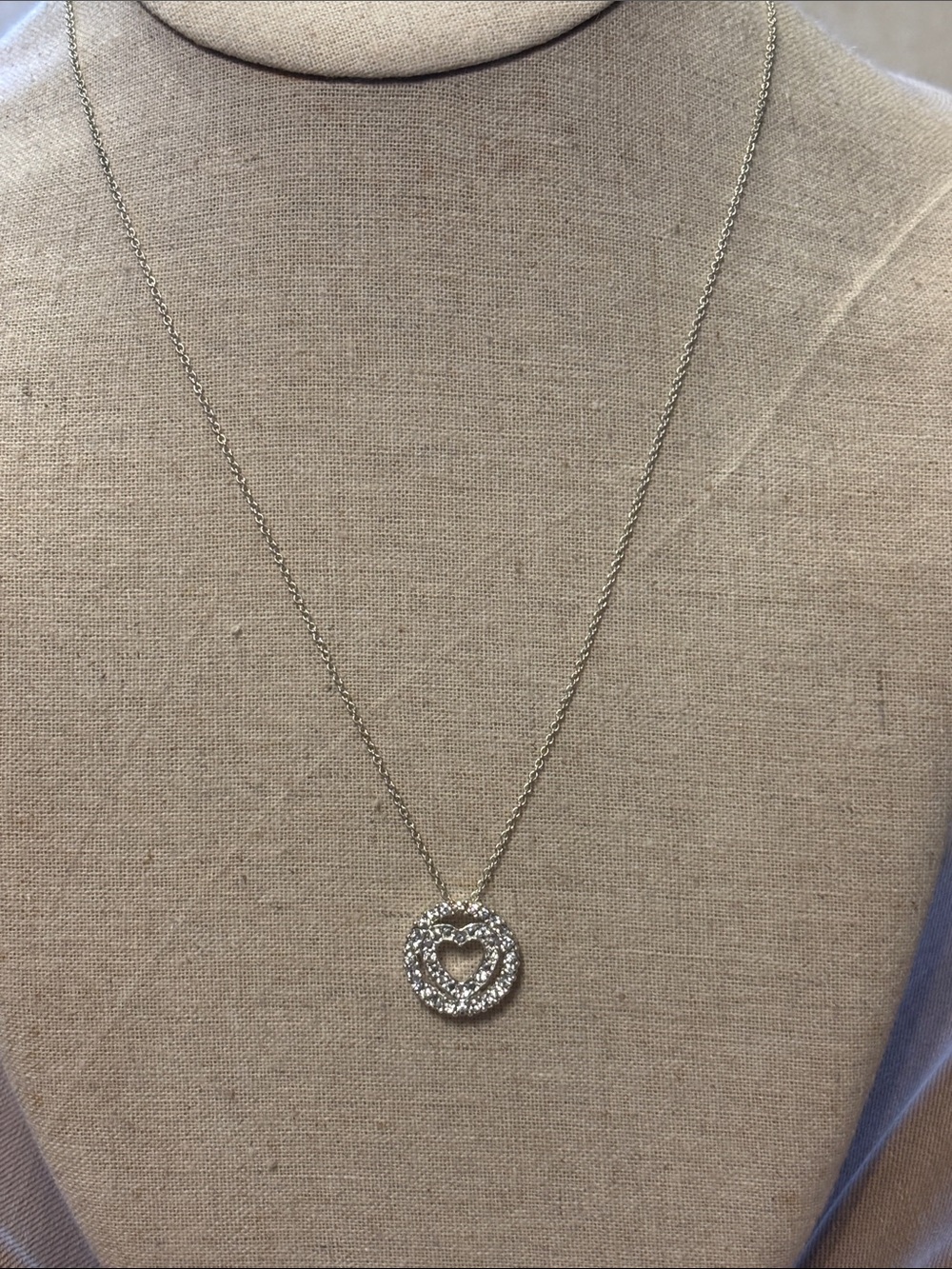 Avon Silver tone Heart Circle rhinestone Pendant Necklace.